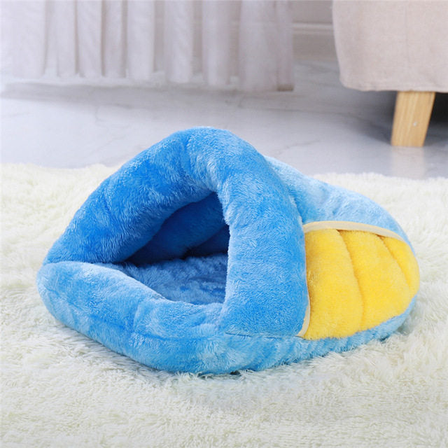 Soft and Warm Cat Bed Comfortable Indoor Pet House for Small pets